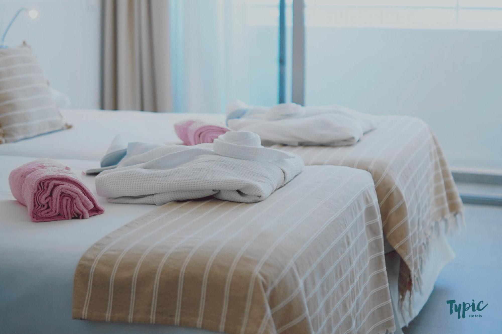 聖安東尼奧Typic Marina Playa - Adults Only公寓式酒店 外观 照片