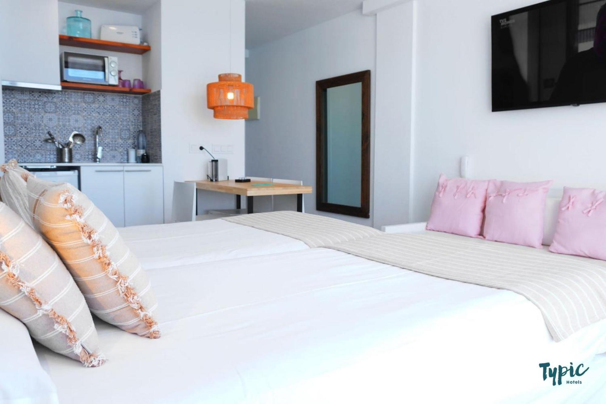 聖安東尼奧Typic Marina Playa - Adults Only公寓式酒店 外观 照片