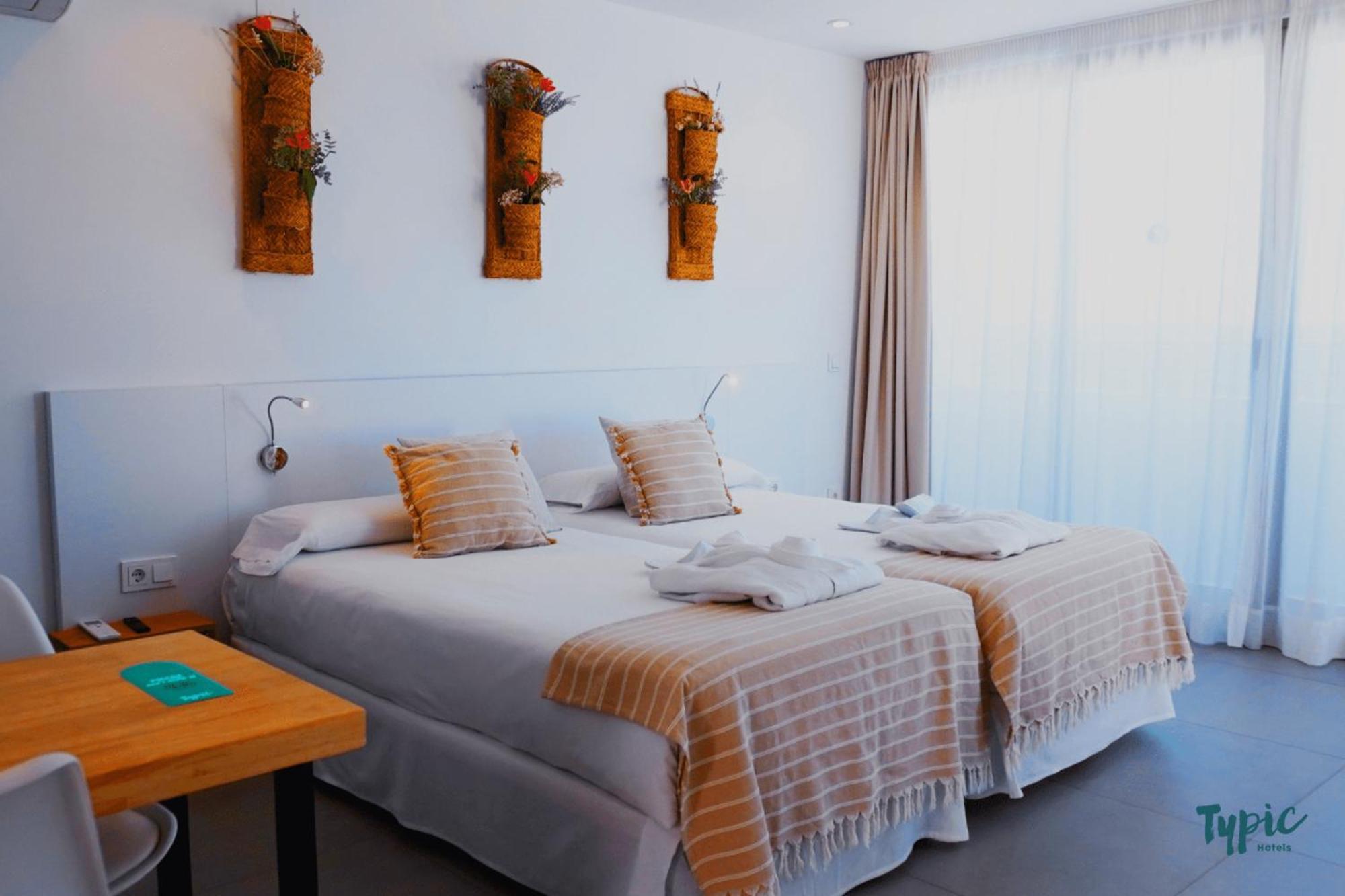 聖安東尼奧Typic Marina Playa - Adults Only公寓式酒店 外观 照片